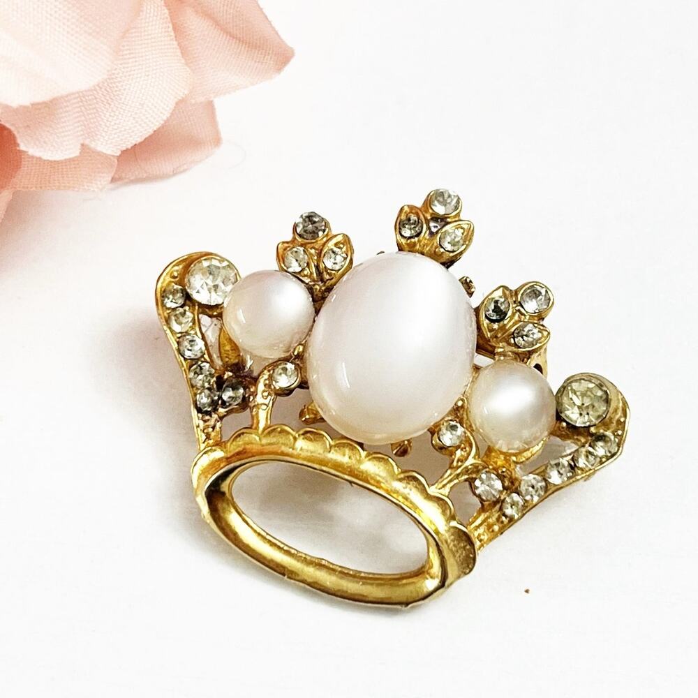 Coro Vintage White Moonglow Crown Brooch Pin